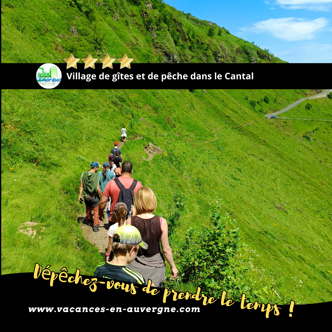 profitez d'un cadre nature pour vos randonnées dans le Cantal. Au départ des gites des sentiers de rando vous attendent
