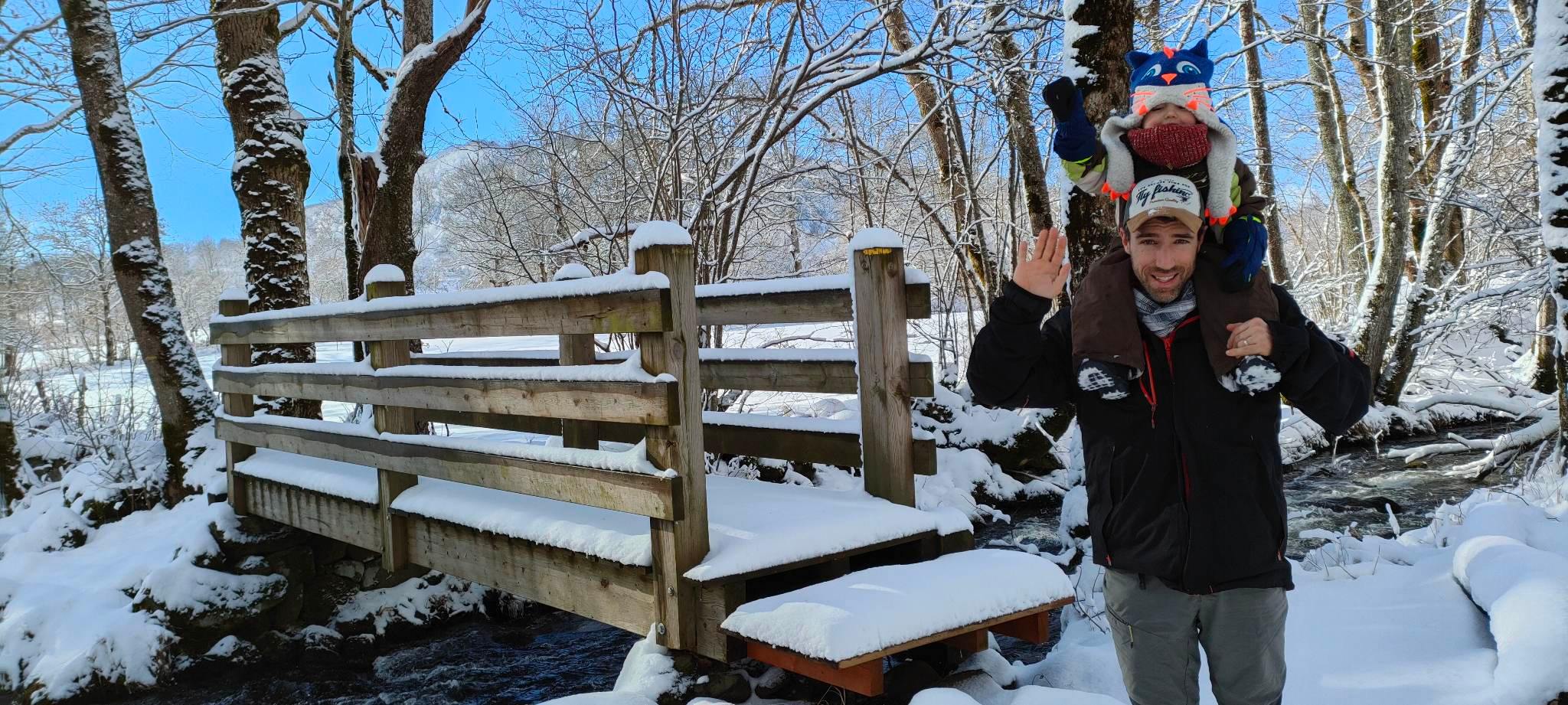 profiter des vacances à la neige en famille chez Cantal Emotions dans le Cantal - gîtés 3 étoiles